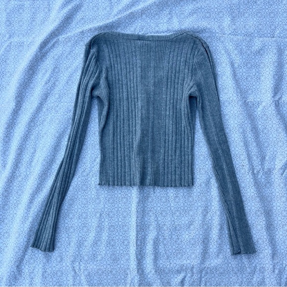 Rue21 Cropped Long Sleeve - Picture 2 of 3